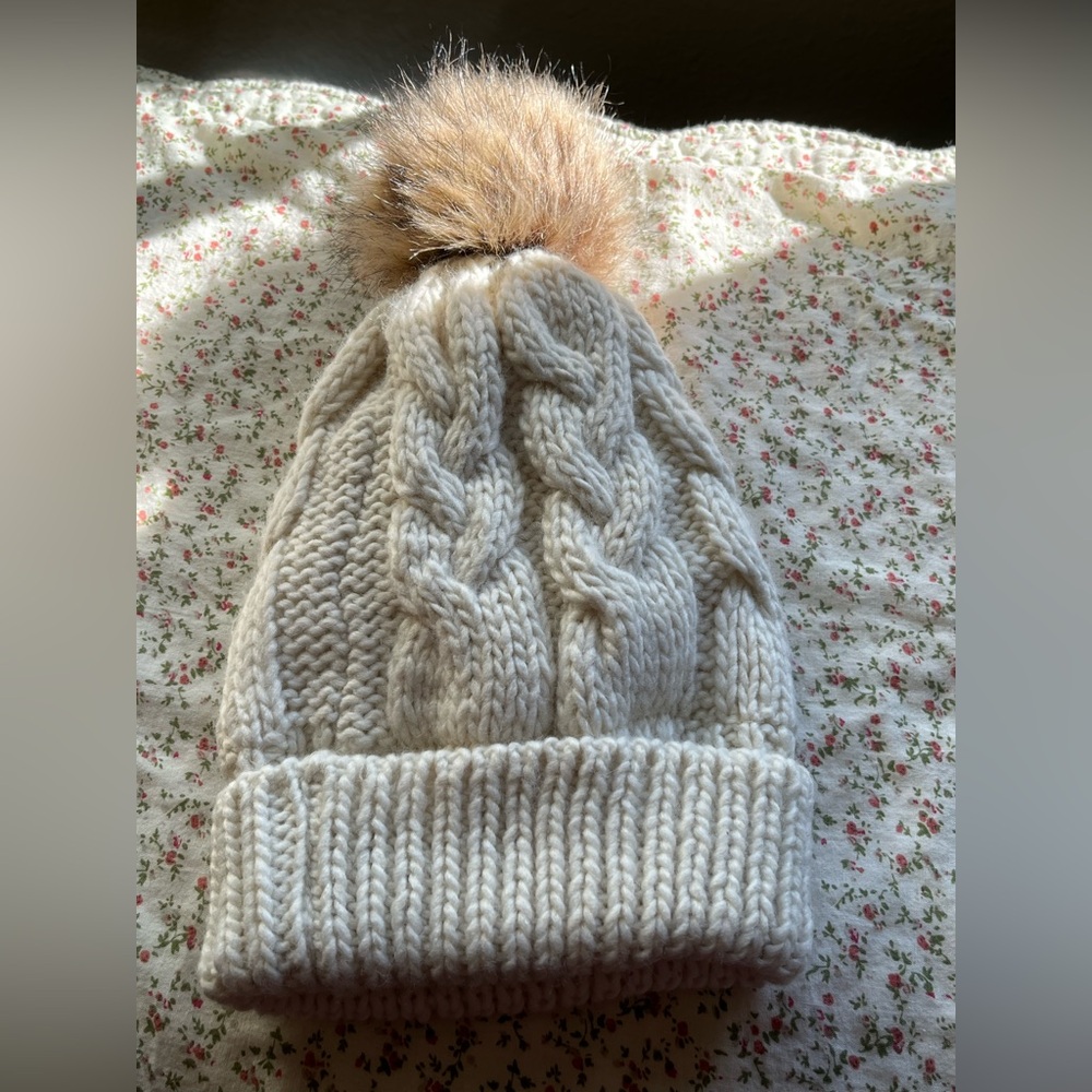 Steve Madden Ivory Knit Beanie with Faux Fur Pom-Pom - Picture 3 of 3